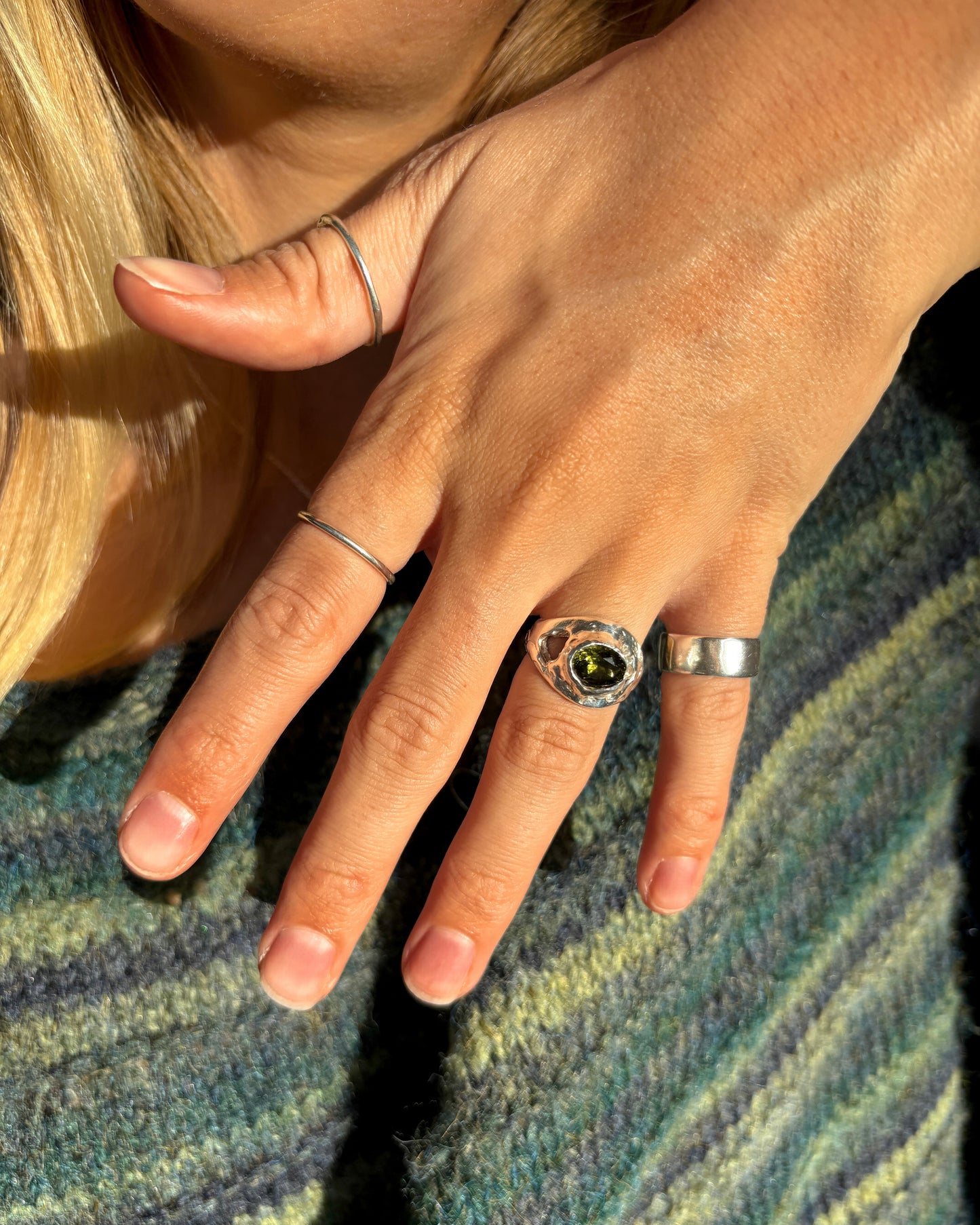 Organic Ring with Olive Gemstone N 1/2