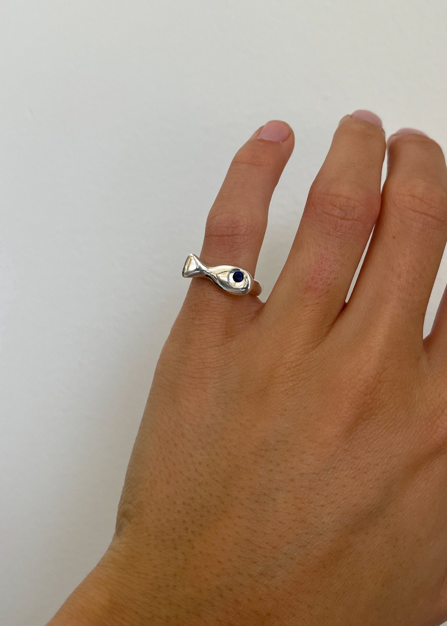 Fish Ring with Sapphire 5 1/2